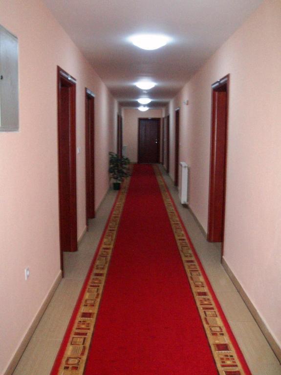 סראייבו Hotel Jezero מראה חיצוני תמונה