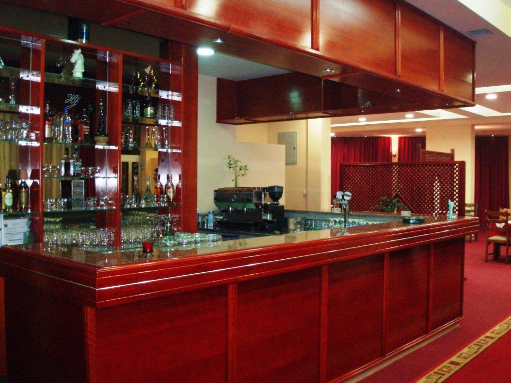 סראייבו Hotel Jezero מסעדה תמונה